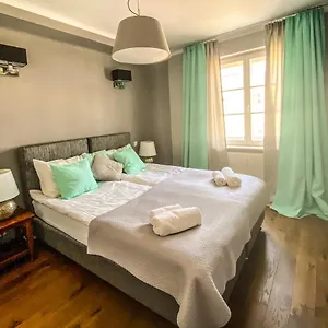 2* Appartement Nowy Swiat 29